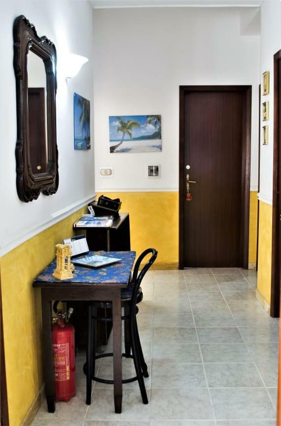 Il Tuo Letto Sullo Stretto Bed and Breakfast Reggio Calabria Exterior foto